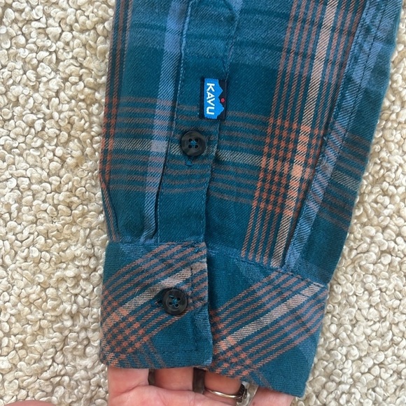 KAVU Flannel with Elbow Patches NWT Size Large - Picture 9 of 13